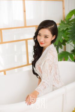 美女操美女